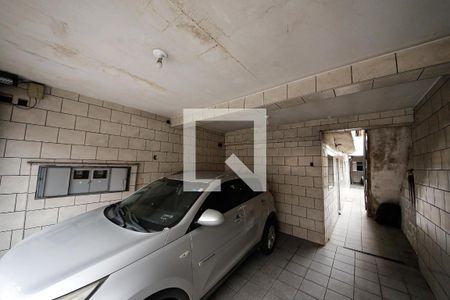 Garagem de casa à venda com 6 quartos, 250m² em Parque Novo Lar, São Paulo