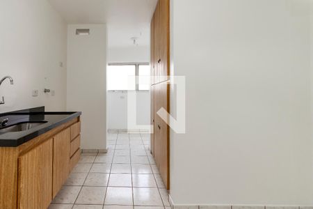 Cozinha de apartamento para alugar com 2 quartos, 76m² em Chácara Santo Antônio, São Paulo