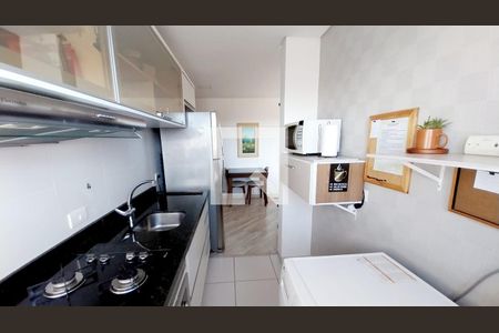 Cozinha de apartamento para alugar com 1 quarto, 40m² em Portão, Curitiba