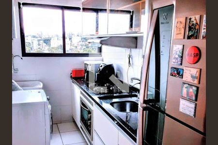 Cozinha de apartamento para alugar com 1 quarto, 40m² em Portão, Curitiba