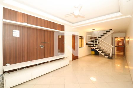 Sala de casa para alugar com 2 quartos, 180m² em Vila Ristori, Guarulhos