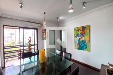 Sala de apartamento à venda com 3 quartos, 220m² em Cambuí, Campinas