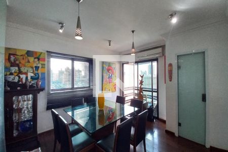 Sala de apartamento à venda com 3 quartos, 220m² em Cambuí, Campinas