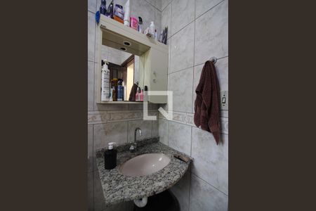 Banheiro Social de casa à venda com 3 quartos, 260m² em Baeta Neves, São Bernardo do Campo
