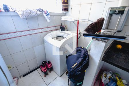 Area de serviço de apartamento à venda com 3 quartos, 63m² em Vila Cloris, Belo Horizonte