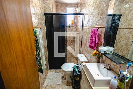 Banheiro de apartamento à venda com 3 quartos, 63m² em Vila Cloris, Belo Horizonte