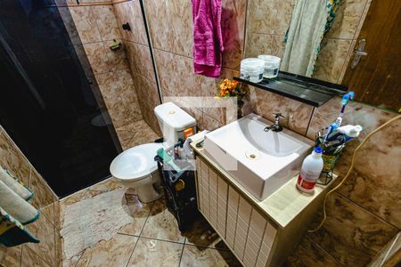 Banheiro de apartamento à venda com 3 quartos, 63m² em Vila Cloris, Belo Horizonte