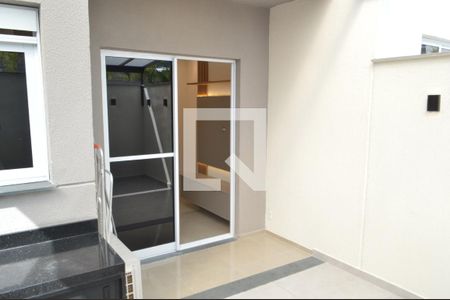 Varanda gourmet de apartamento à venda com 2 quartos, 60m² em Jacarepaguá, Rio de Janeiro