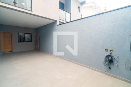 Garagem de casa à venda com 3 quartos, 98m² em Vila Babilonia, São Paulo