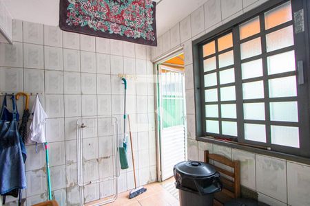 Área de serviço de casa à venda com 3 quartos, 175m² em Parque Industriario, Santo André