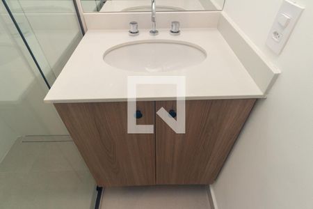 Banheiro de kitnet/studio para alugar com 1 quarto, 19m² em Vila Buarque, São Paulo