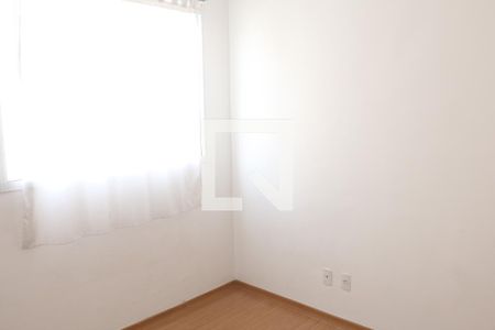 Quarto 1  de apartamento para alugar com 2 quartos, 42m² em Jardim Alvorada, Nova Iguaçu