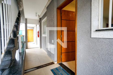 Hall da escada de apartamento para alugar com 2 quartos, 35m² em Vila Matilde, São Paulo