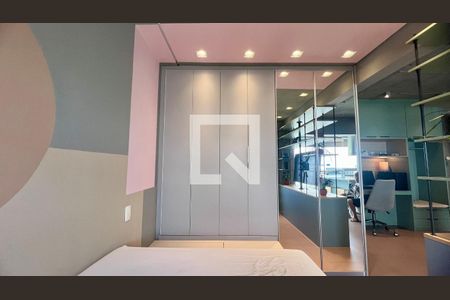 Quarto de apartamento à venda com 1 quarto, 50m² em Pinheiros, São Paulo