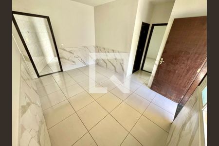 Sala de casa para alugar com 2 quartos, 70m² em Mantiqueira, Belo Horizonte