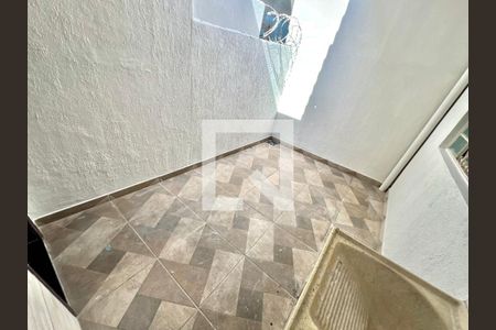 Área de Serviço de casa para alugar com 2 quartos, 70m² em Mantiqueira, Belo Horizonte