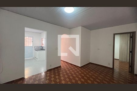 Sala de casa para alugar com 2 quartos, 70m² em Alto de Pinheiros, São Paulo