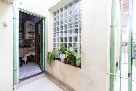 Corredor de casa à venda com 3 quartos, 114m² em Lapa de Baixo, São Paulo