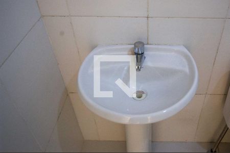 Banheiro de apartamento à venda com 2 quartos, 53m² em Centro, Diadema