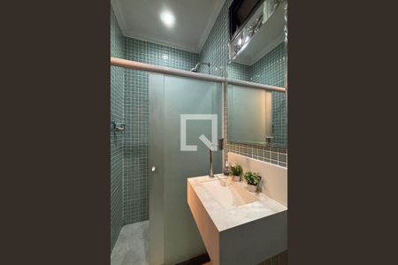 Banheiro social de apartamento para alugar com 1 quarto, 23m² em Copacabana, Rio de Janeiro