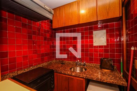 Cozinha de apartamento para alugar com 1 quarto, 40m² em Cerqueira César, São Paulo
