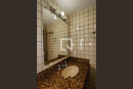 Banheiro de apartamento para alugar com 1 quarto, 40m² em Cerqueira César, São Paulo