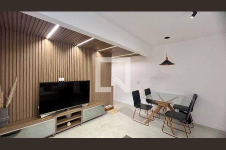 Sala de apartamento à venda com 2 quartos, 58m² em Pinheiros, São Paulo