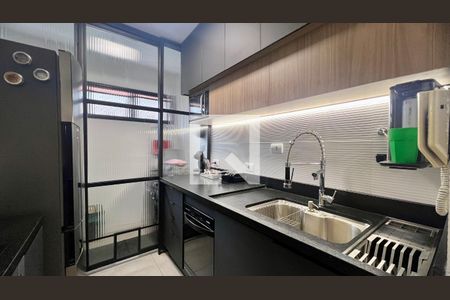 Cozinha de apartamento à venda com 2 quartos, 58m² em Pinheiros, São Paulo