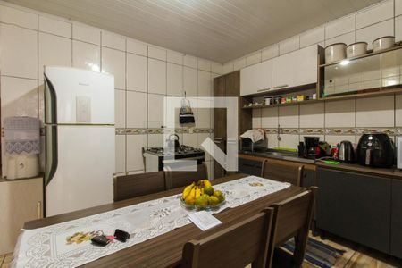 Cozinha de casa à venda com 3 quartos, 420m² em Mathias Velho, Canoas