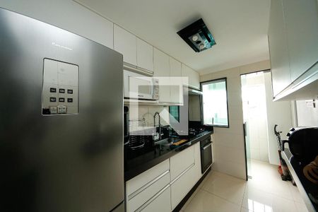 Cozinha de apartamento à venda com 2 quartos, 66m² em Conjunto Residencial Sitio Oratorio, São Paulo