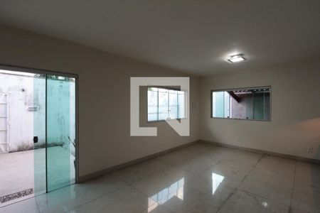 Sala de Estar de casa à venda com 3 quartos, 450m² em Céu Azul, Belo Horizonte