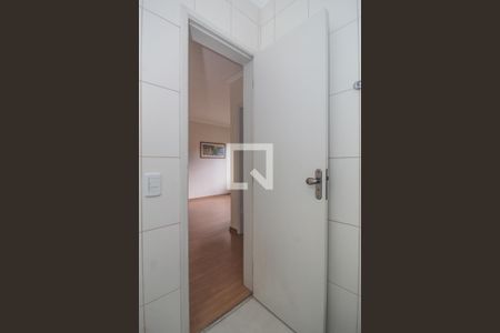 Banheiro de apartamento à venda com 1 quarto, 45m² em Camaquã, Porto Alegre