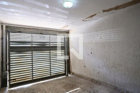 Garagem de casa à venda com 3 quartos, 217m² em Santa Efigênia, Belo Horizonte