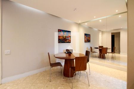 Sala de apartamento para alugar com 1 quarto, 66m² em Barra da Tijuca, Rio de Janeiro