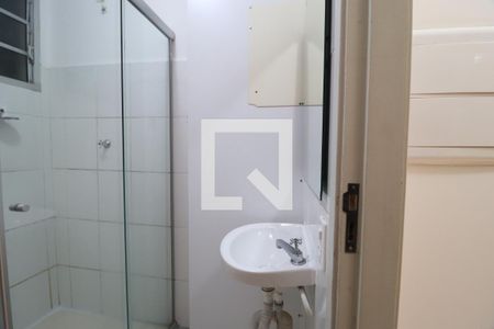 Banheiro Social de apartamento para alugar com 2 quartos, 45m² em Mansour, Uberlândia