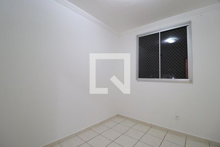 Quarto 1 de apartamento para alugar com 2 quartos, 45m² em Mansour, Uberlândia