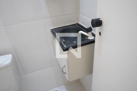 Banheiro de kitnet/studio para alugar com 1 quarto, 30m² em Mooca, São Paulo