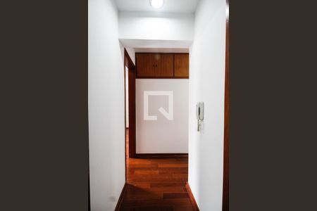 Corredor de apartamento para alugar com 3 quartos, 106m² em Santana, São Paulo