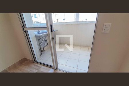 Sacada de apartamento para alugar com 2 quartos, 50m² em Conceicao, Osasco