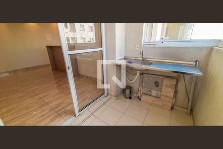 Sacada de apartamento para alugar com 2 quartos, 50m² em Conceicao, Osasco