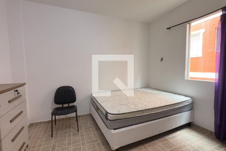 Quarto Suíte de apartamento para alugar com 1 quarto, 43m² em Vila Tupi, Praia Grande