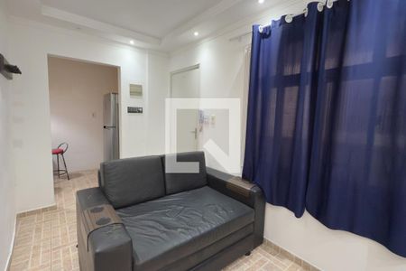Sala de apartamento para alugar com 1 quarto, 43m² em Vila Tupi, Praia Grande