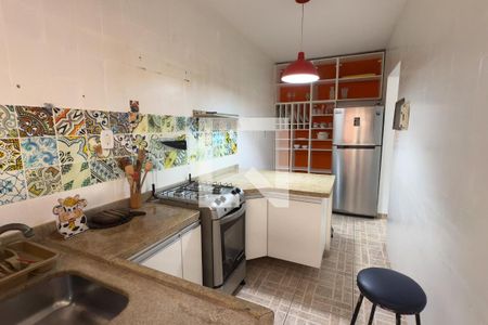 Cozinha de apartamento para alugar com 1 quarto, 43m² em Vila Tupi, Praia Grande