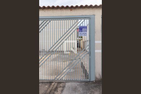 Fachada + Plaquinha de casa de condomínio para alugar com 2 quartos, 80m² em Vila Ré, São Paulo