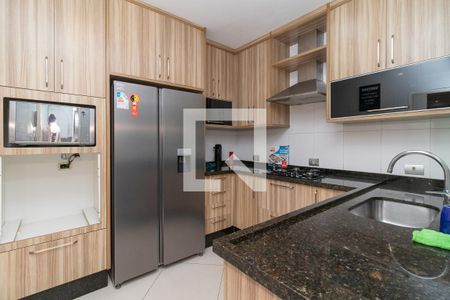 Cozinha de casa de condomínio para alugar com 2 quartos, 80m² em Vila Ré, São Paulo