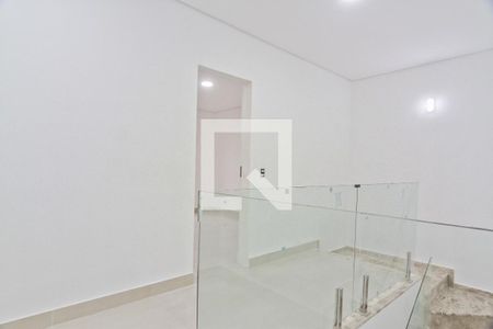 Corredor de casa à venda com 3 quartos, 136m² em Vila Bancaria Munhoz, São Paulo