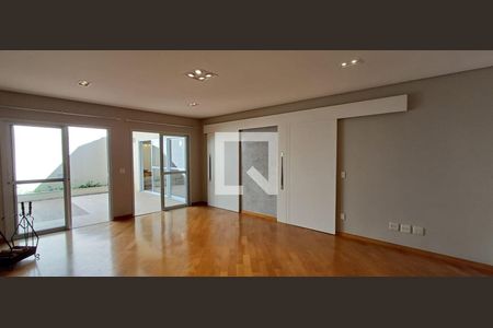 Casa à venda com 4 quartos, 208m² em Jardim Passargada I, Cotia