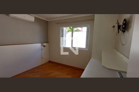 Casa à venda com 4 quartos, 208m² em Jardim Passargada I, Cotia