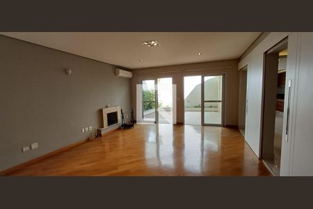 Casa à venda com 4 quartos, 208m² em Jardim Passargada I, Cotia