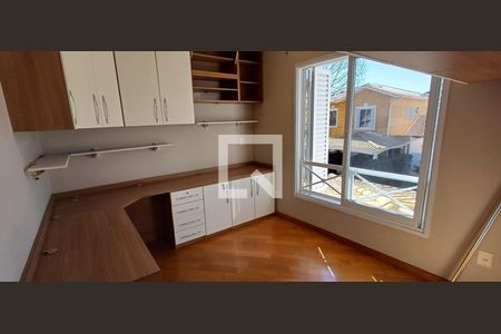 Casa à venda com 4 quartos, 208m² em Jardim Passargada I, Cotia